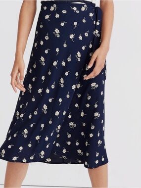 Madewell women’s wrap Navy Floral Midi Skirt size 6
